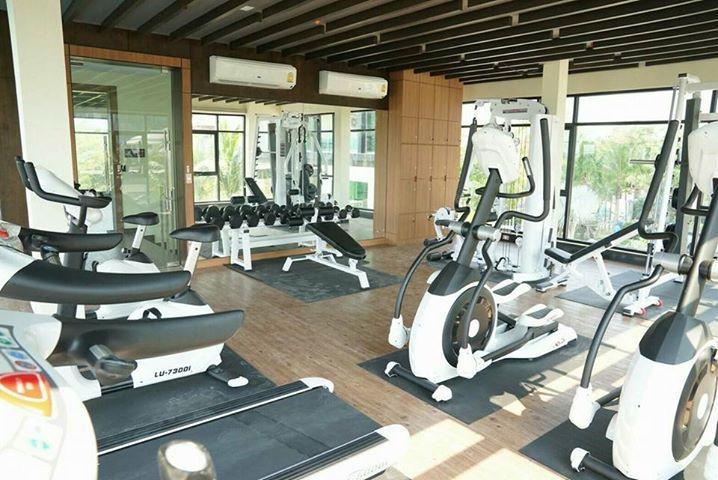 Dusit Grand Condo View Jomtien Beach Exterior photo