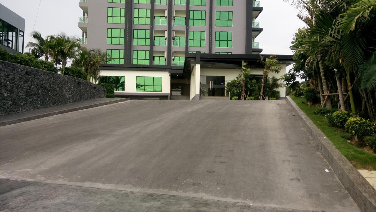 Dusit Grand Condo View Jomtien Beach Exterior photo